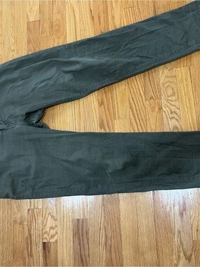Men's Gray Chinos Pants
